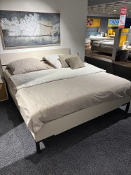 Bett Calia